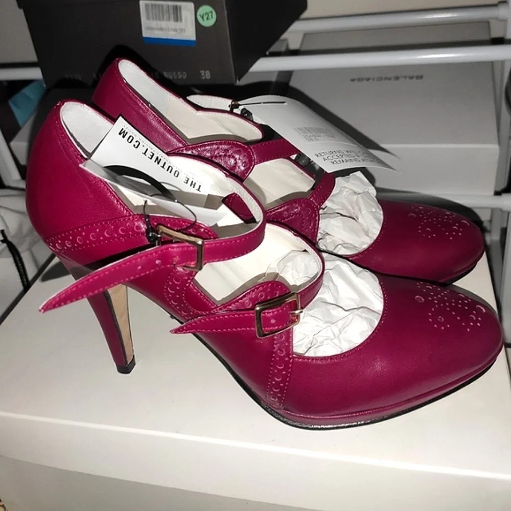 Abel Munoz Burgundy Leather Double Strap Mary jane Leather Pumps